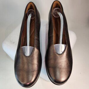 Clarks Metallic bronze Sz 7 Slip-ons